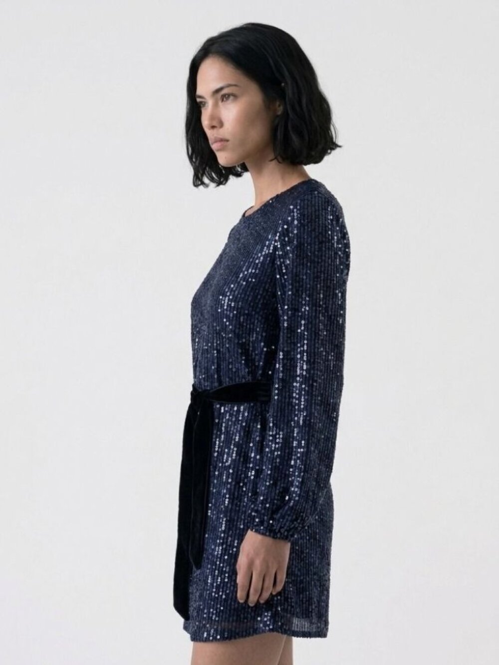 Sequined Navy Blue Long Sleeve Mini Dress With Belt - Dress Forum Los Angeles - - Picture 4 of 6